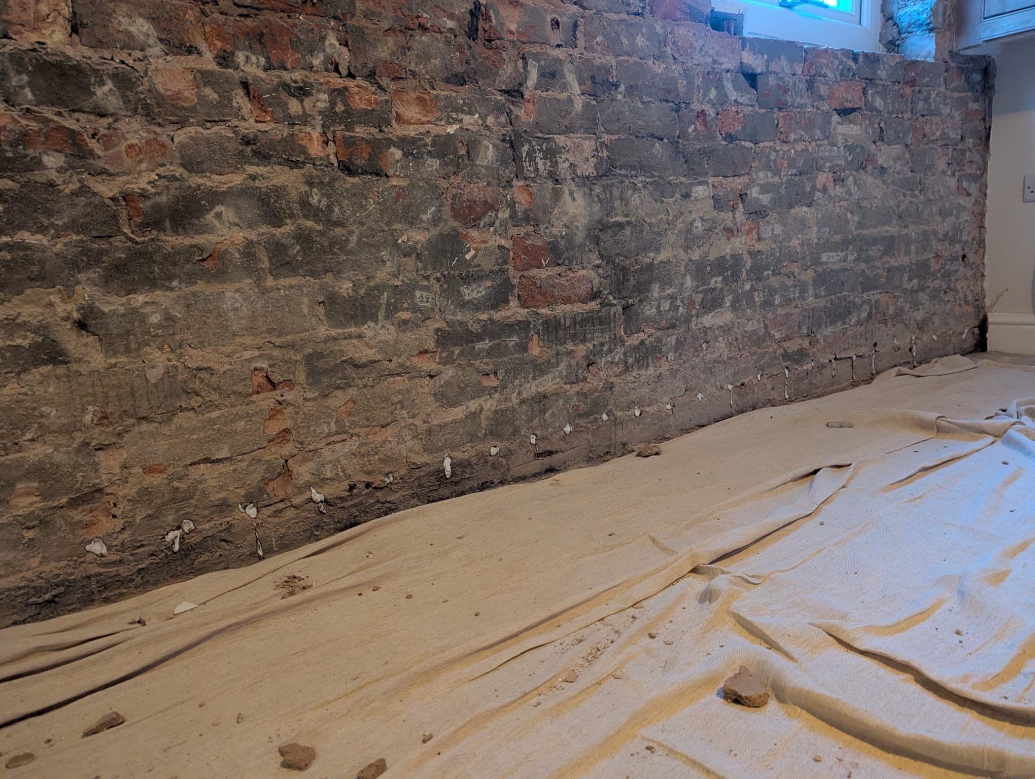 Roof Space Moisture Levels Doncaster